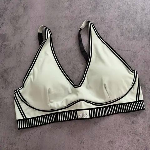 SET COMPLETO TOP E LEGGINGS